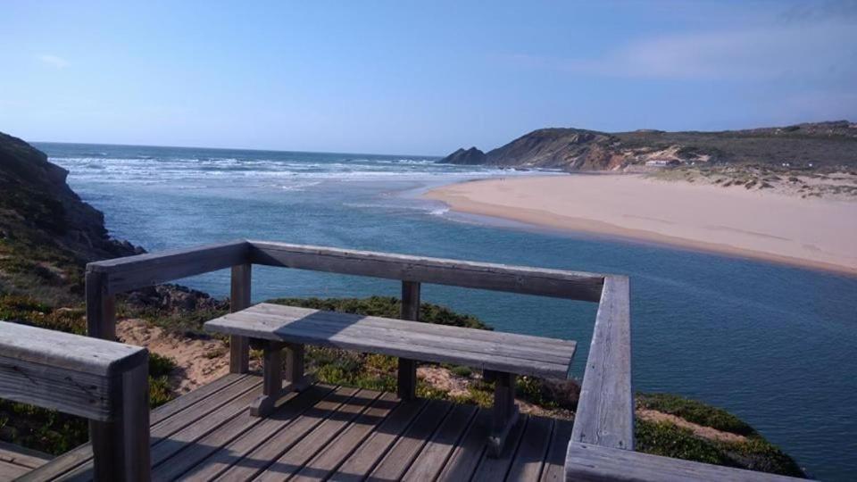 Sun & Surf Flat Arrifana Beach ألخيزور المظهر الخارجي الصورة